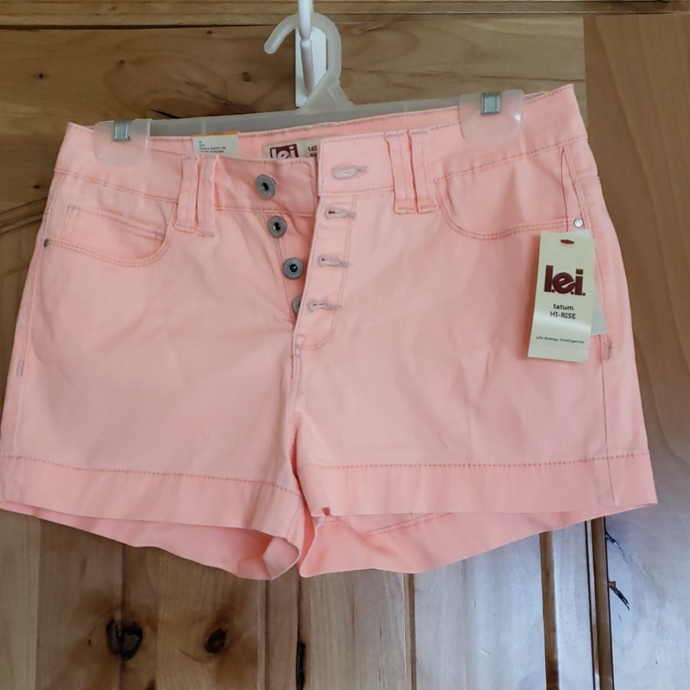 LEI button up shorts - NWT